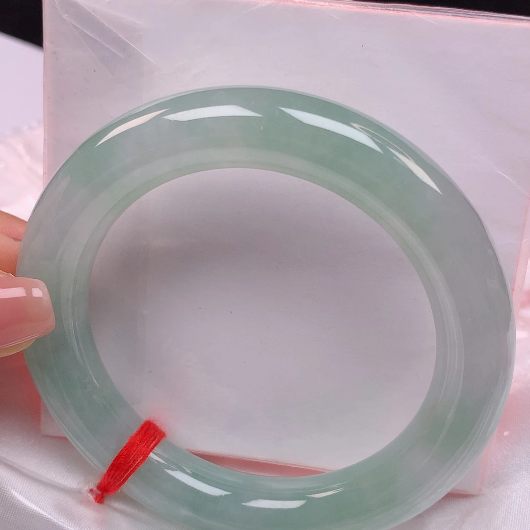 【闪购商品】翡翠手镯未镶嵌56圆条手镯