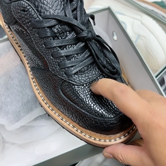 【闪购商品】马皮（革）?****器40