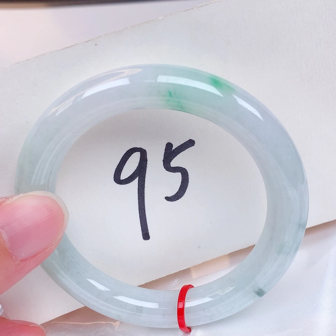 翡翠未镶嵌手镯翡翠