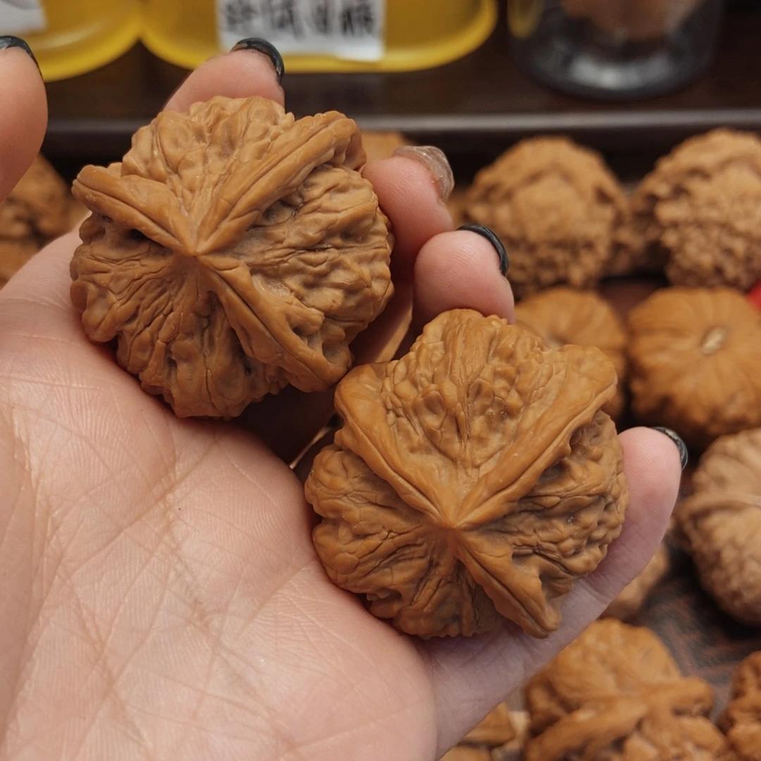 文玩核桃吊坠山***呀40全品三棱