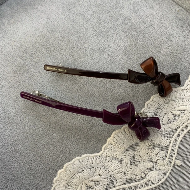 X092气质简约精致弹簧夹