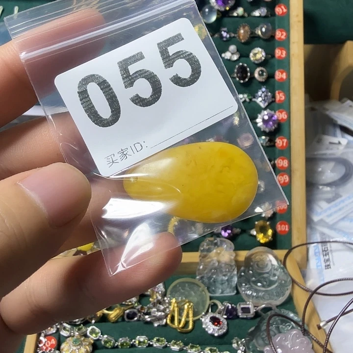 鱼****蜜蜡未镶嵌颈饰蜜蜡吊坠蜜蜡吊坠