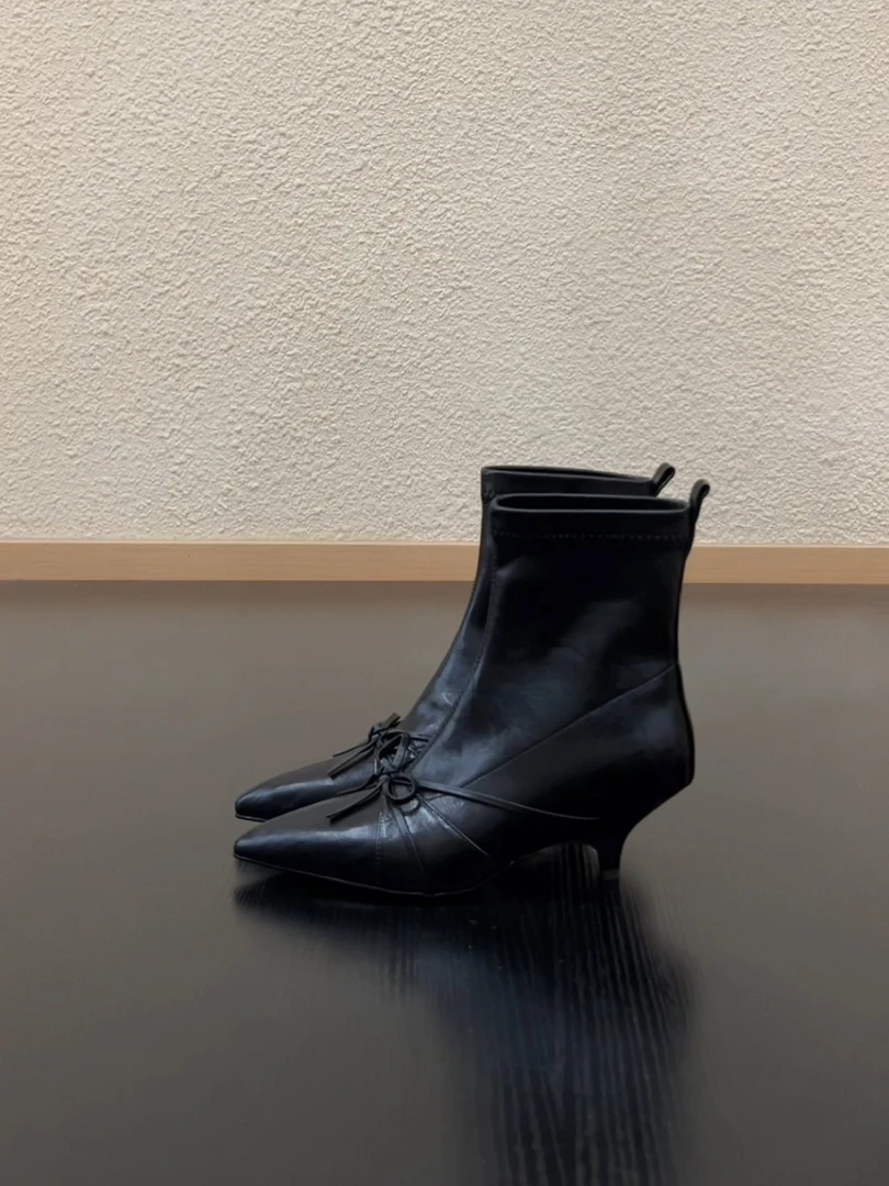 Pokoy-5cm法式气质尖头小猫跟高跟靴蝴蝶结后拉链通勤短靴