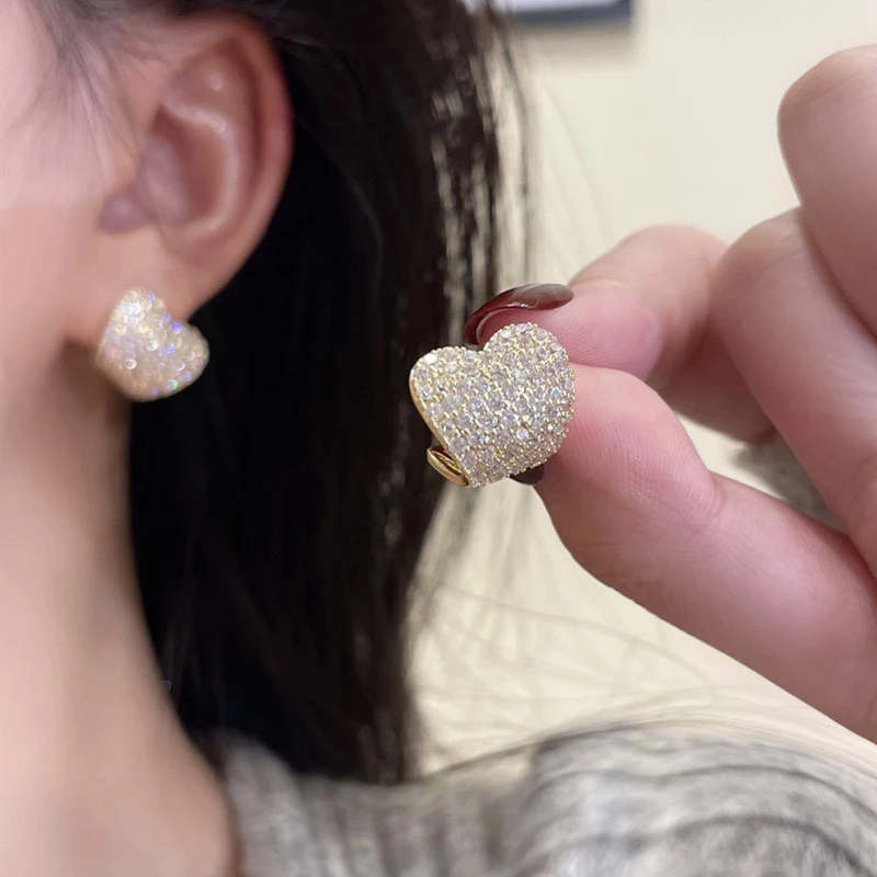 铜合金耳饰 爱心弧形耳环女S925银针气质小众设计百搭简约