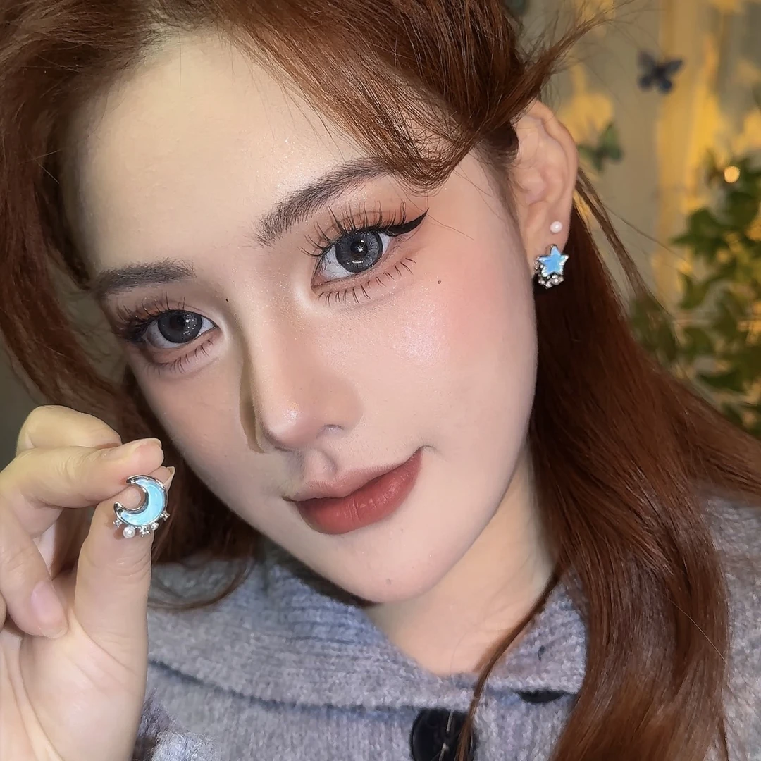 合金耳饰 小众星星月亮蓝色耳钉女百搭超仙网红甜美设计感饰品