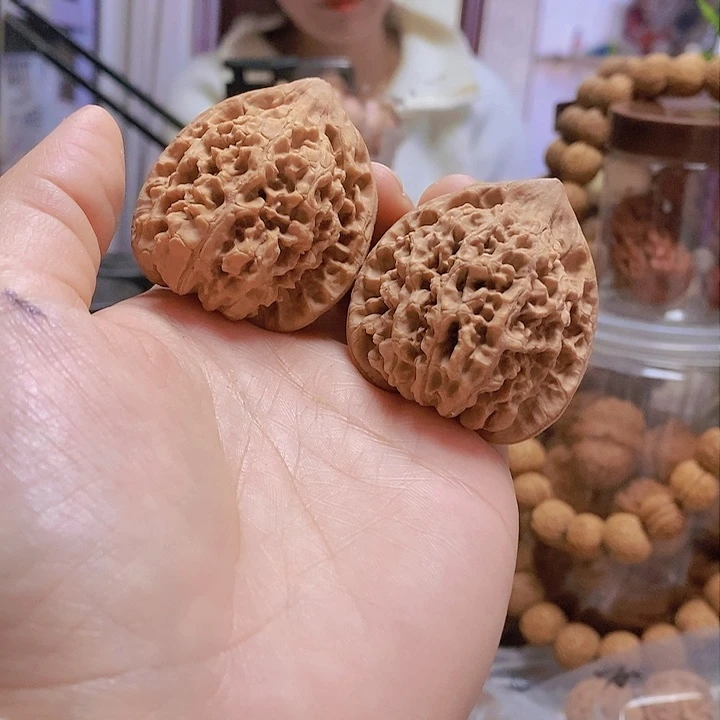 【闪购商品】文玩核桃把件42麒麟纹官帽油