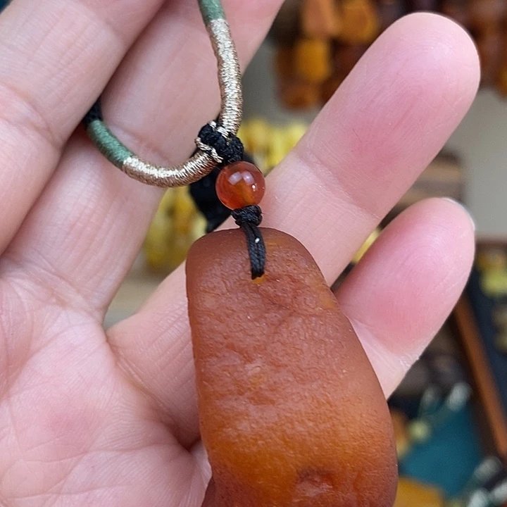 蜜蜡未镶嵌颈饰吊坠