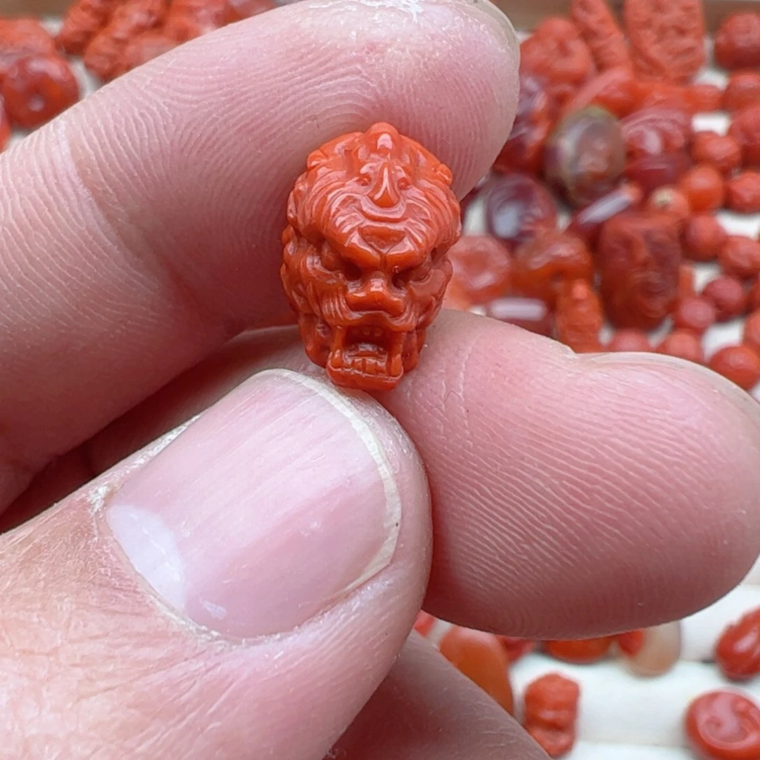 南红玛瑙配饰未镶嵌