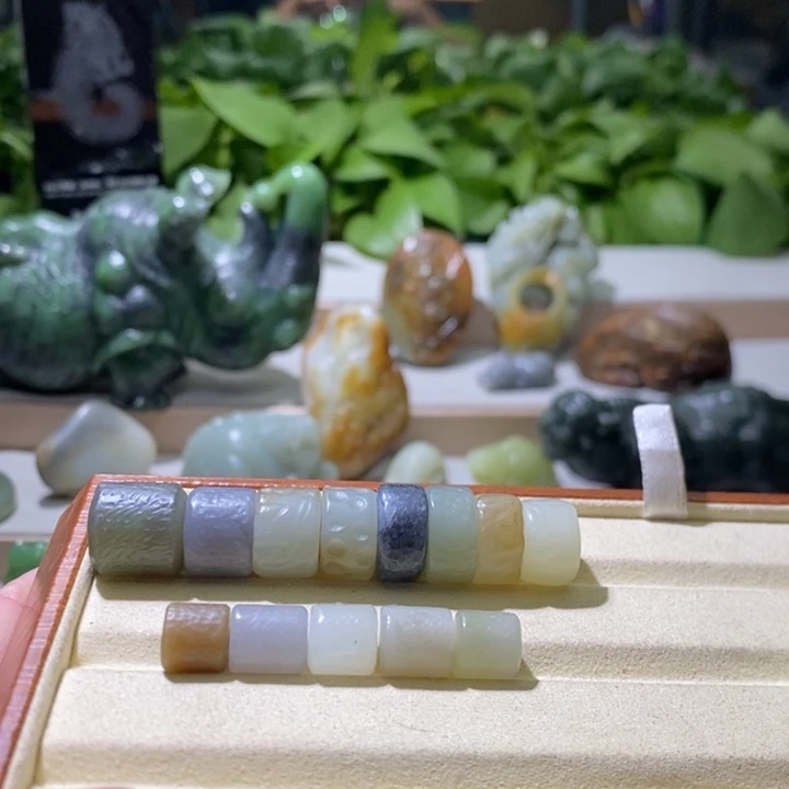 和田玉（黄玉）未镶嵌颈饰