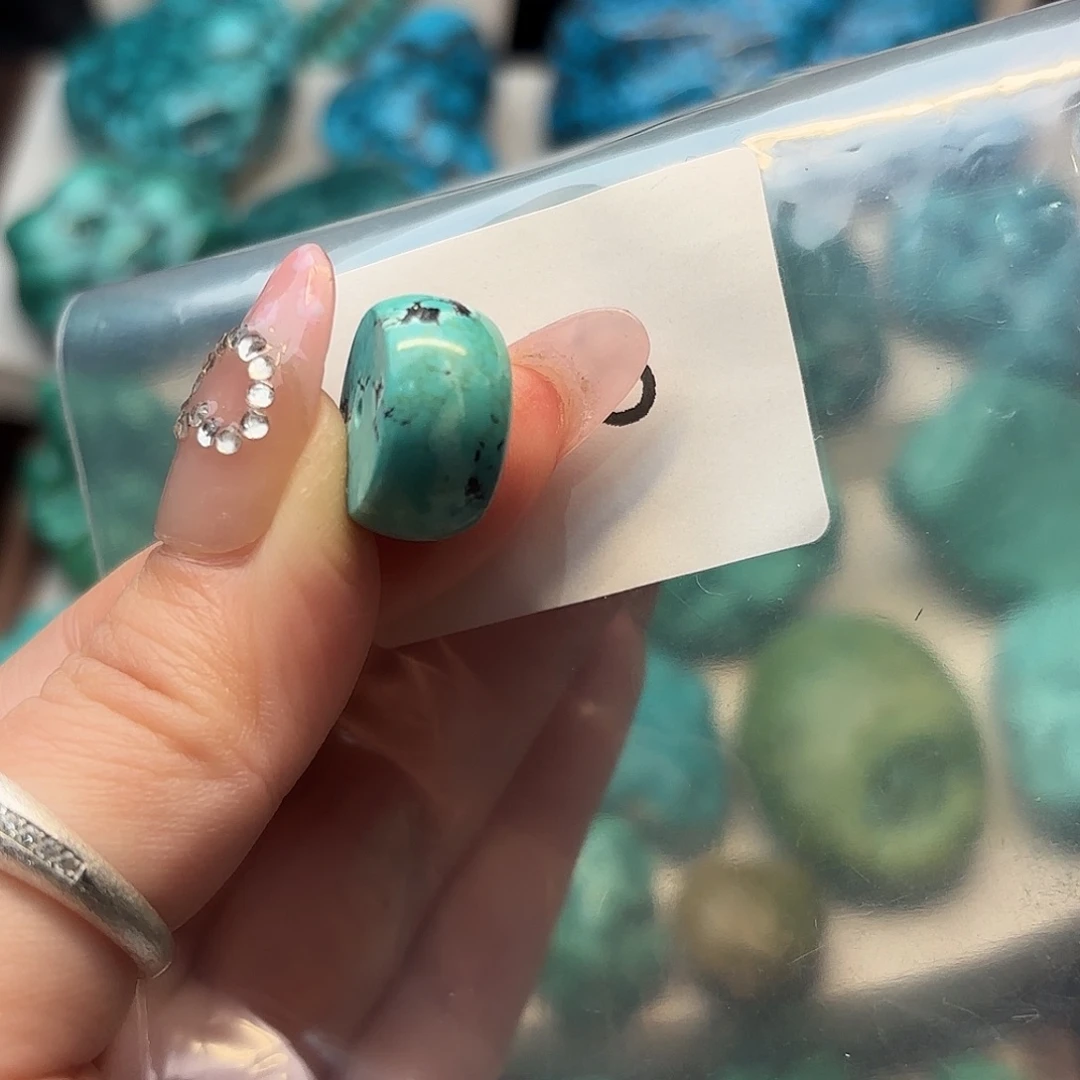 绿松石未镶嵌手串