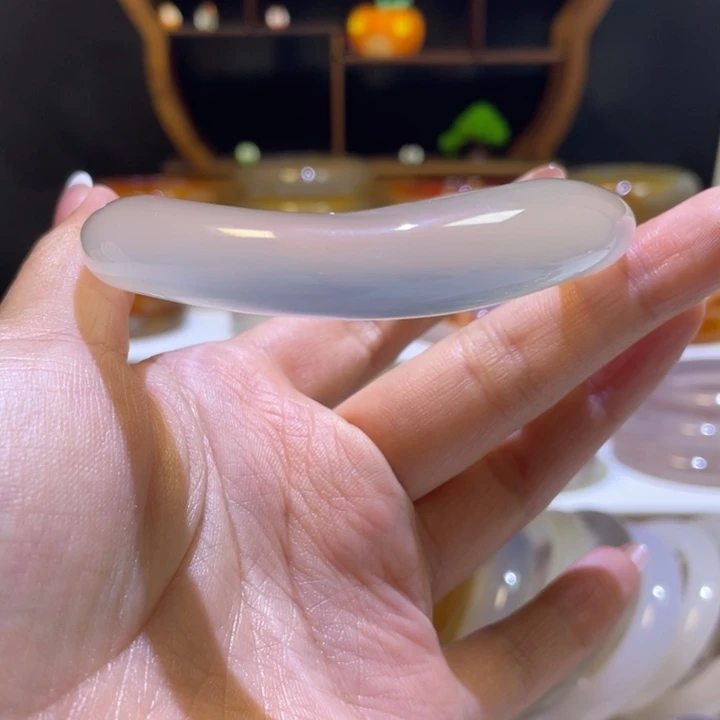 玛瑙/玉髓手镯未镶嵌