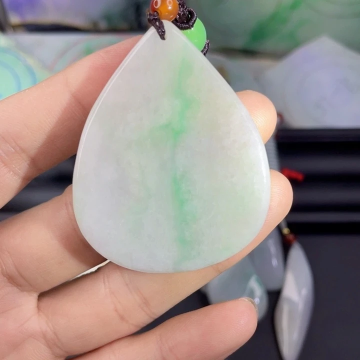 翡翠未镶嵌挂件片料