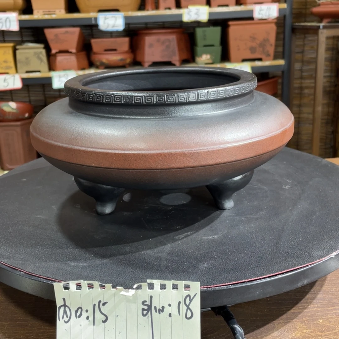 紫砂花盆紫砂花盆在这里