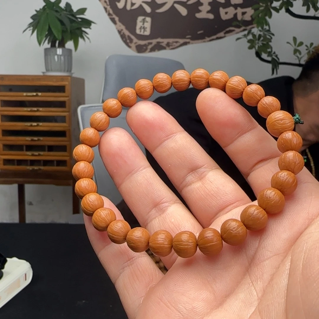 姜***里手串猴头核桃聚宝盆