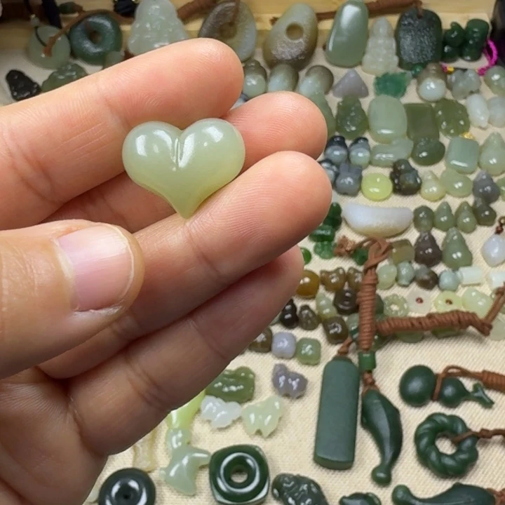 和田玉（糖玉）未镶嵌车挂