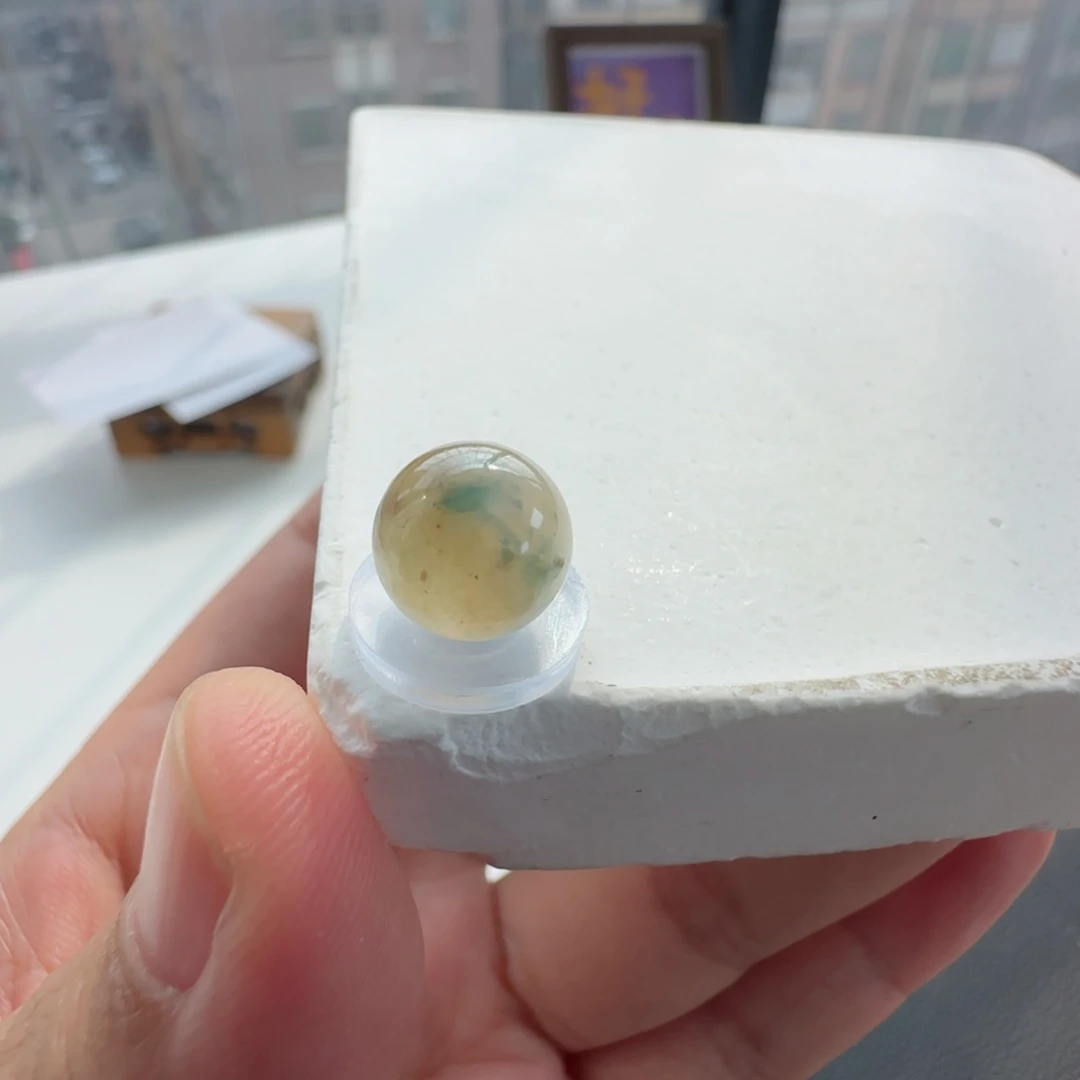 未镶嵌定制翡翠如*。定制翡翠毛货不退不换