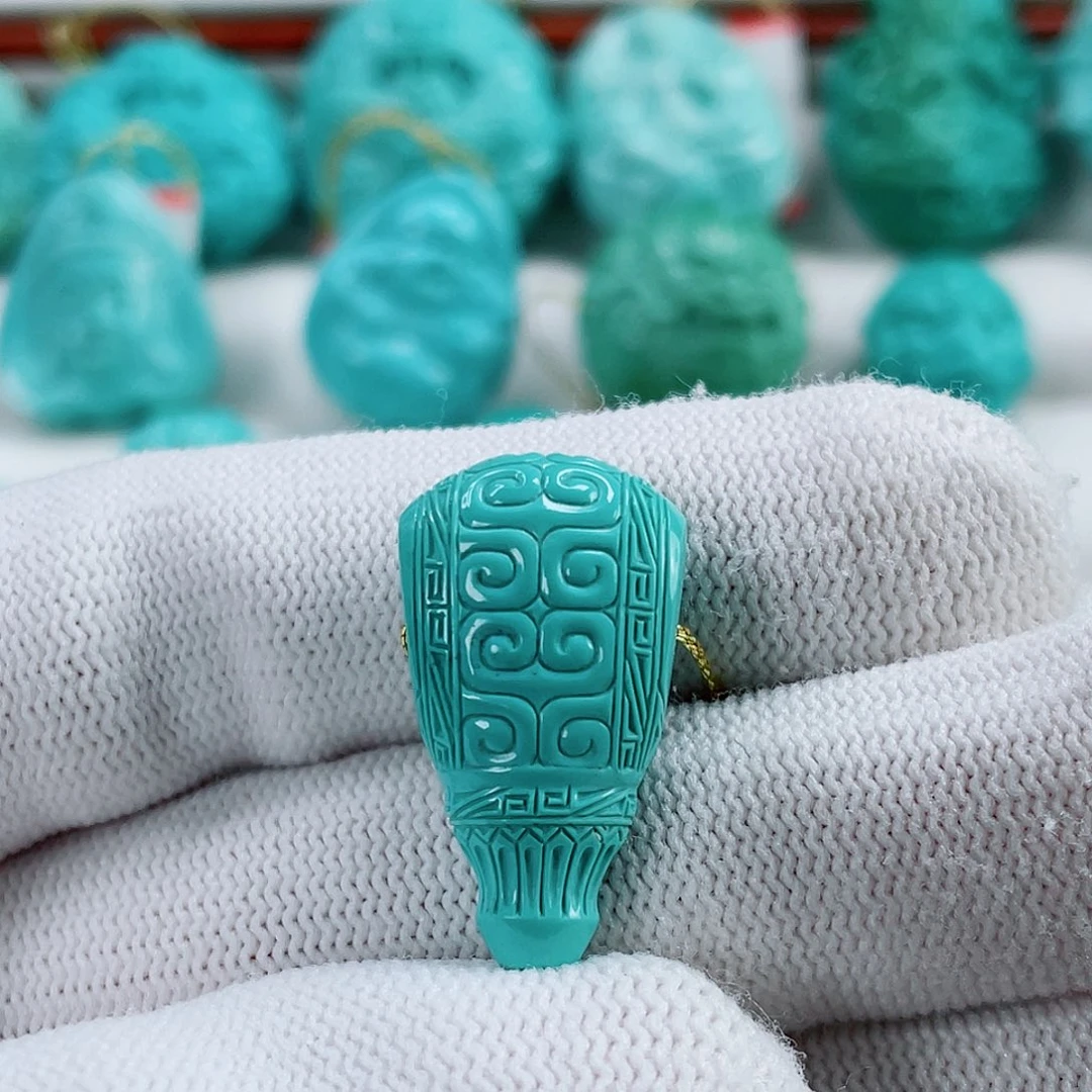 绿松石未镶嵌车挂