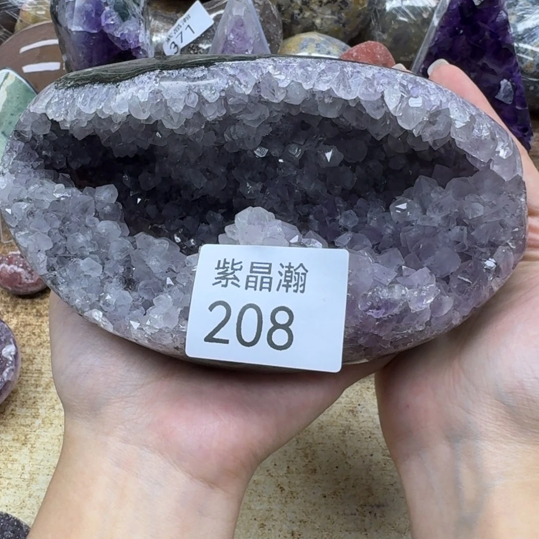 未镶嵌水晶大型摆件（非配饰）