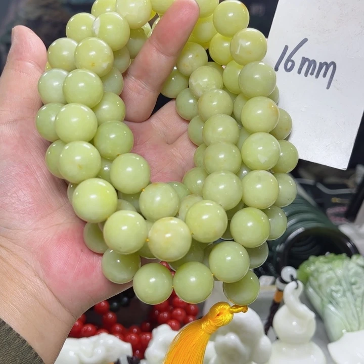 蛇纹石玉颈饰多样性发货未镶嵌