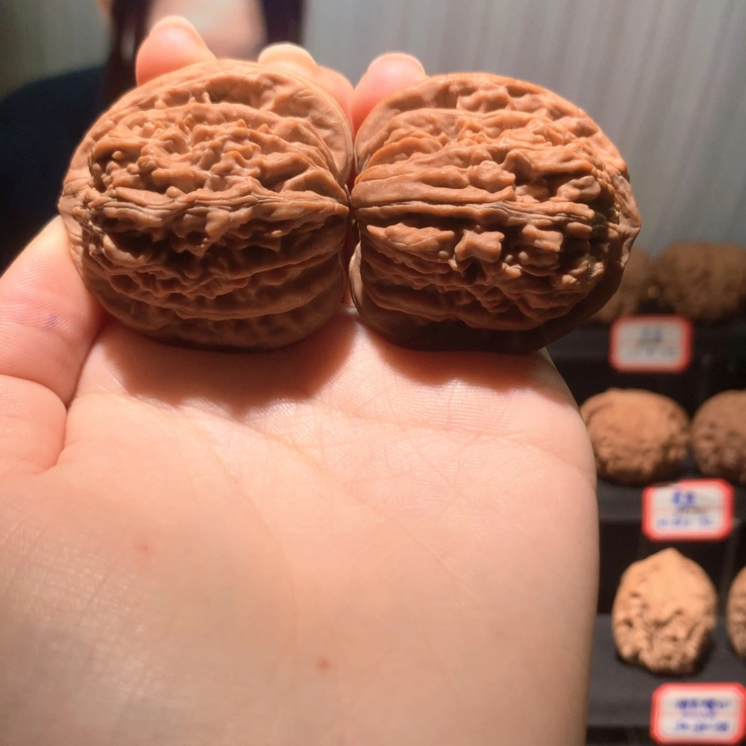 吊坠桃核39平谷四座楼102405