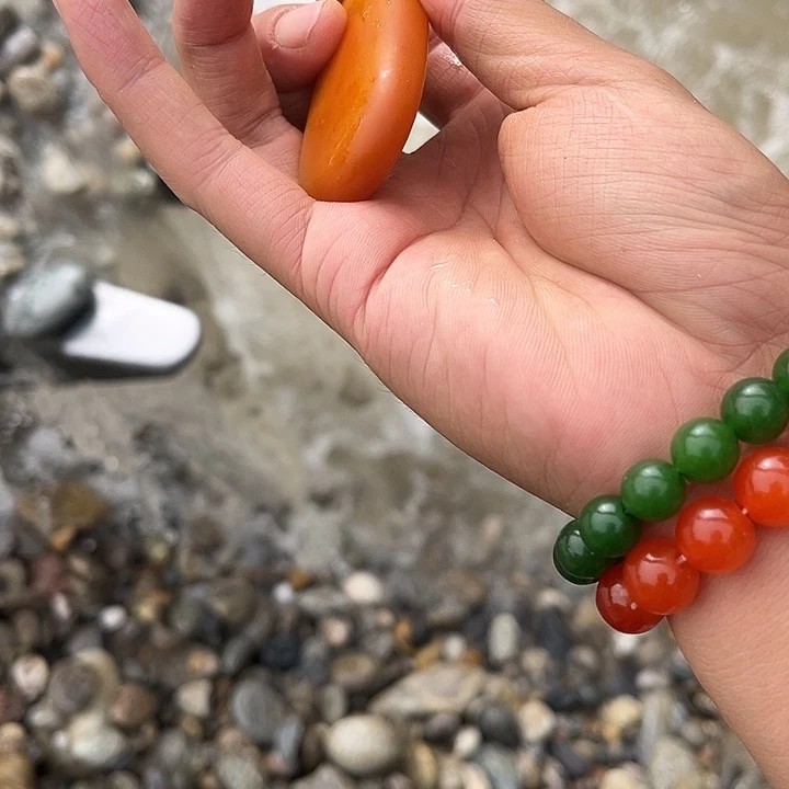 未镶嵌和田玉（糖玉）车挂