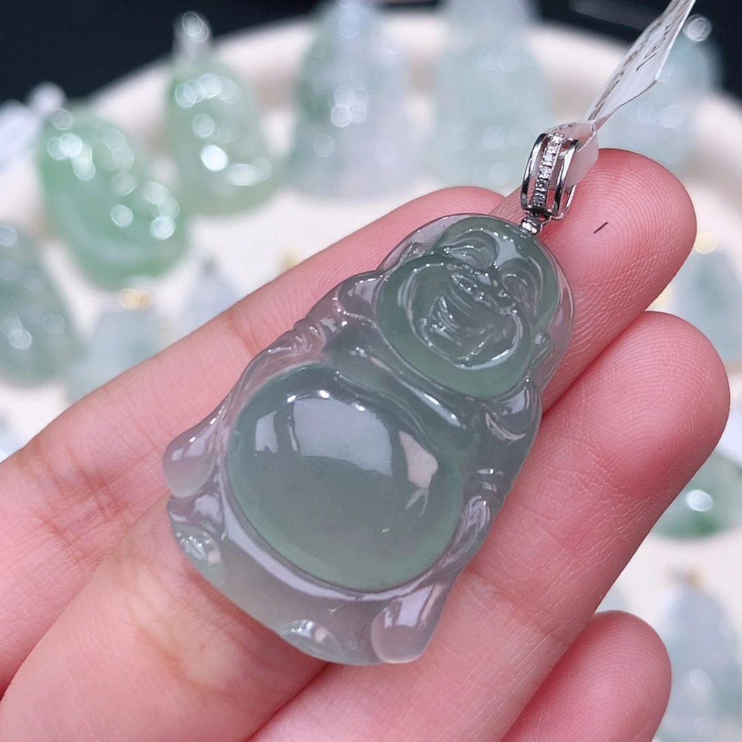 颈饰18K金镶嵌翡翠32.3-22-5.9