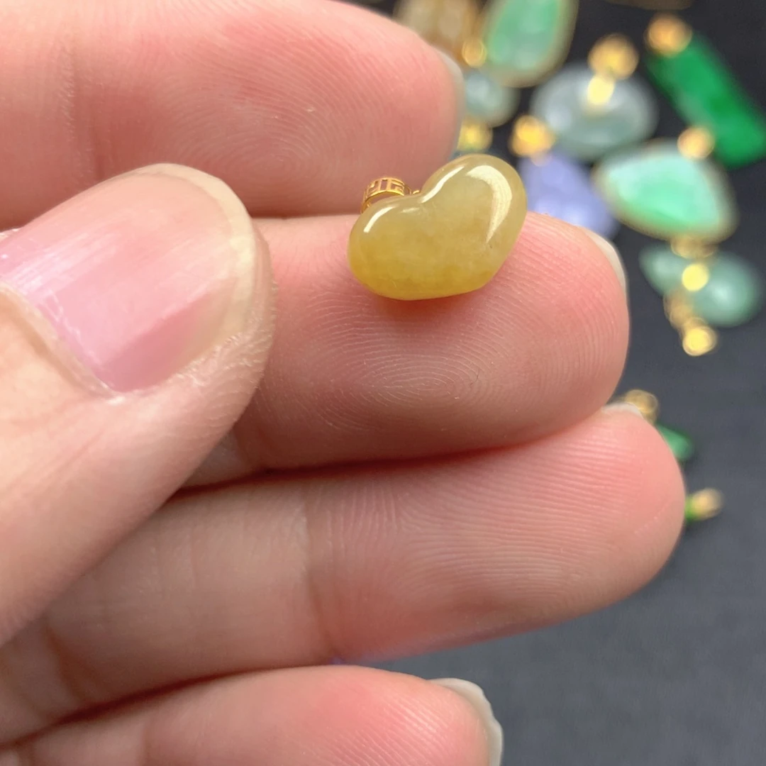 【闪购商品】颈饰18K金镶嵌翡翠翡翠