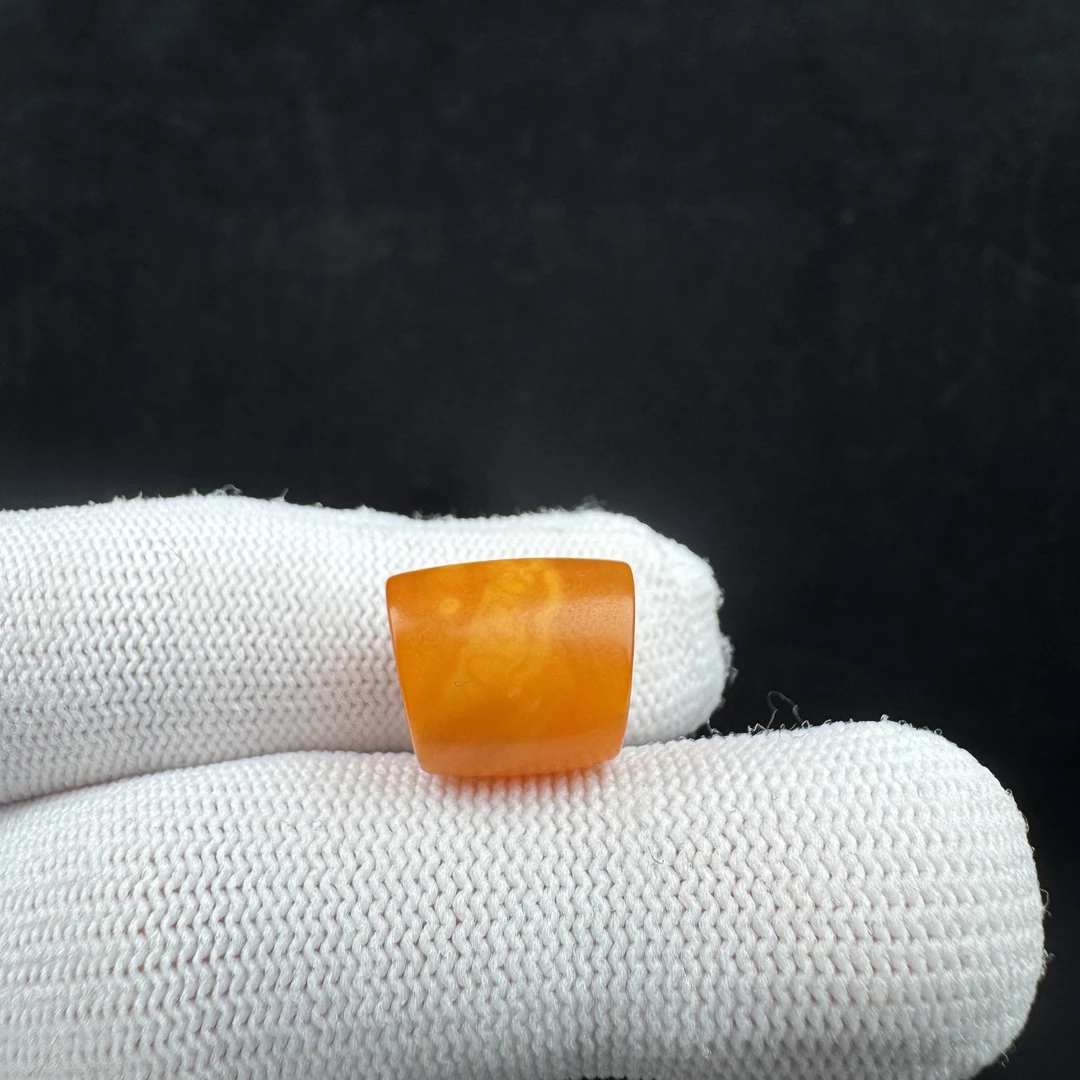 K4112天然蜜蜡老蜡马蹄微瑕12.7*14.7mm支持复检假一罚十