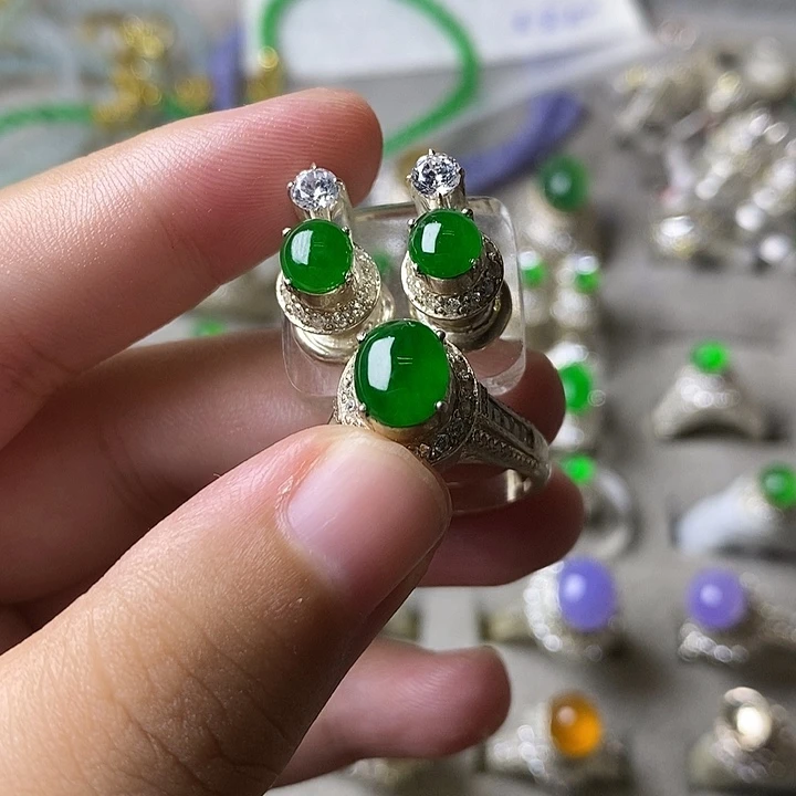 翡翠未镶嵌手链翡翠冰种