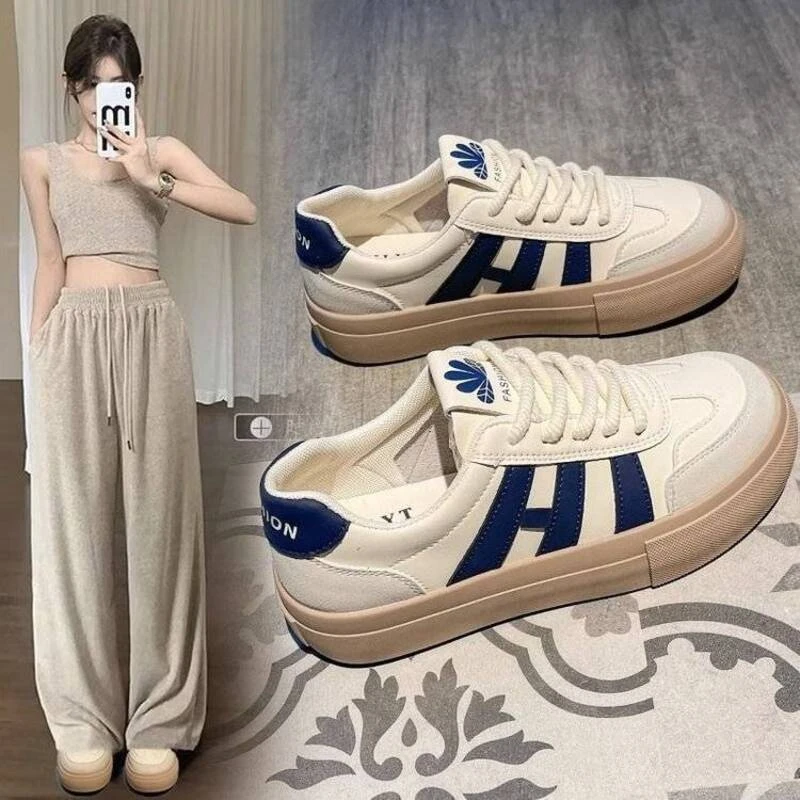 备幻日系阿甘鞋女2025新款百搭运动透气平底小白鞋女学生休闲板鞋