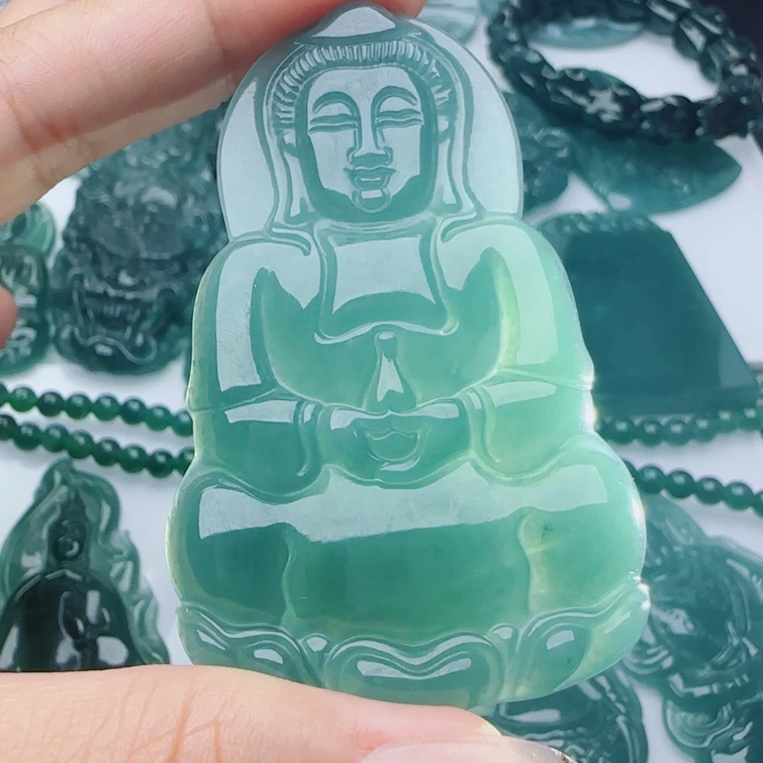 颈饰未镶嵌翡翠多样性发货天然的A货翡翠