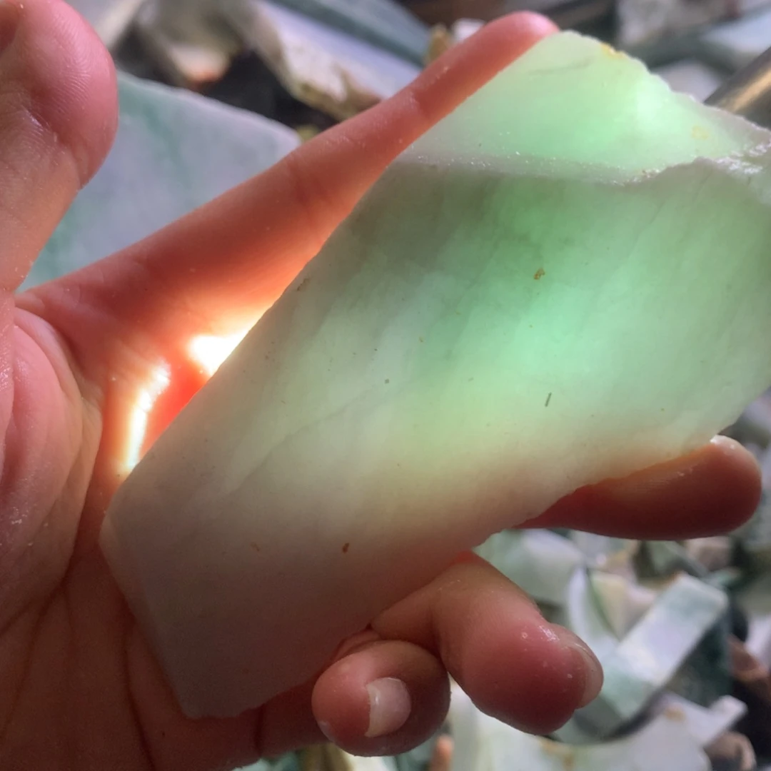 翡翠颈饰未镶嵌缅甸翡翠