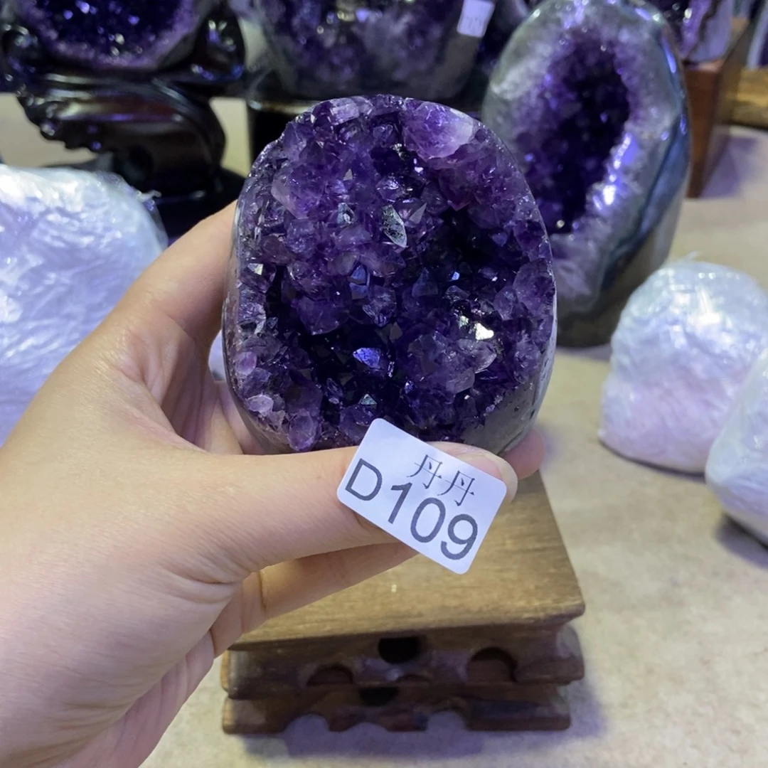 未镶嵌水晶大型摆件（非配饰）