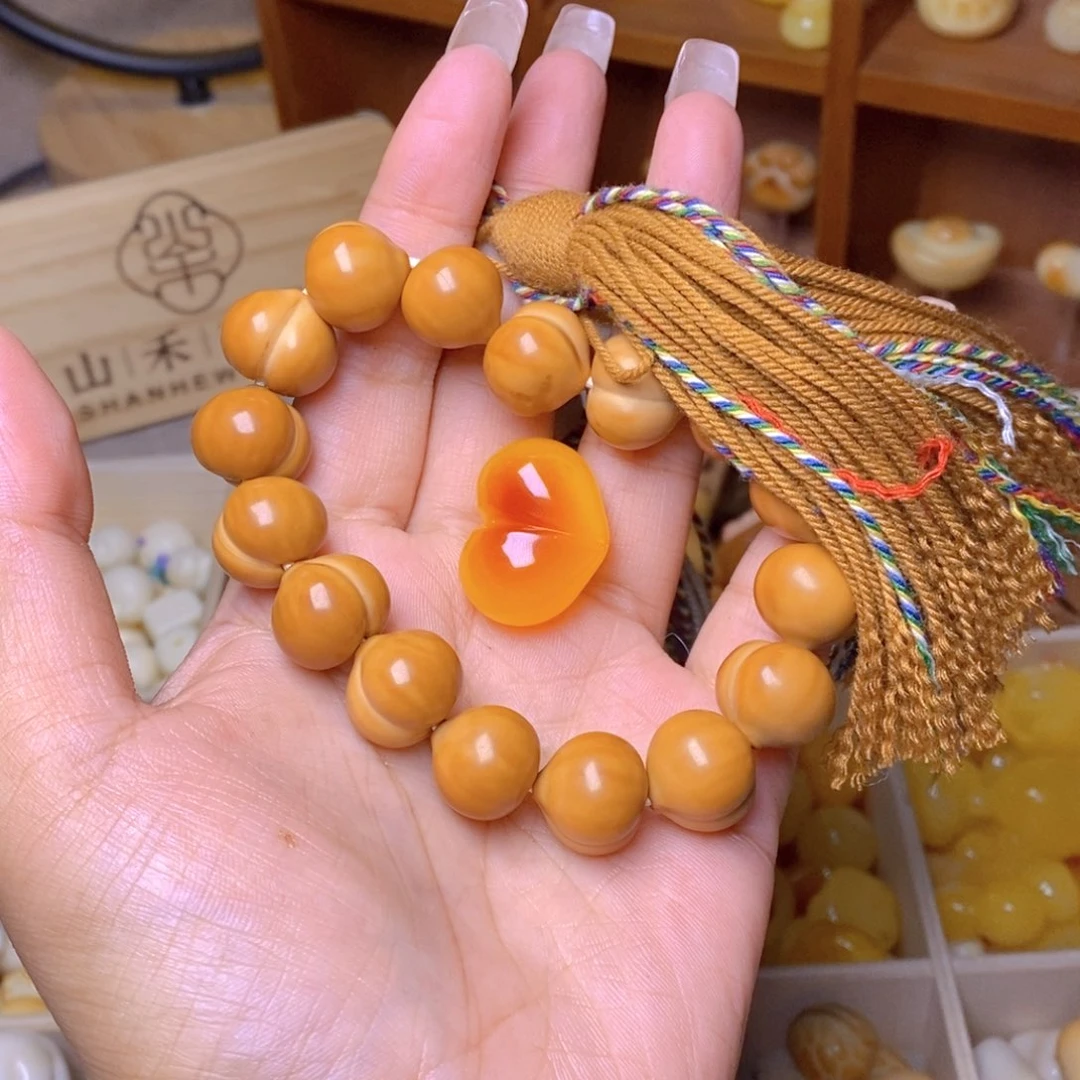 猴头核桃吊坠爱心16➕手持棕流苏