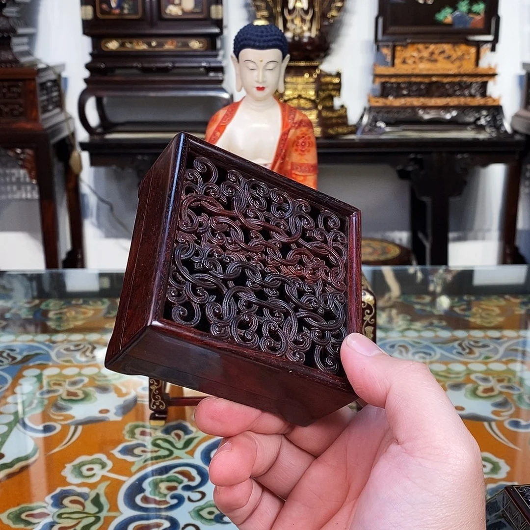 紫檀木类成套家具小叶紫檀香盒