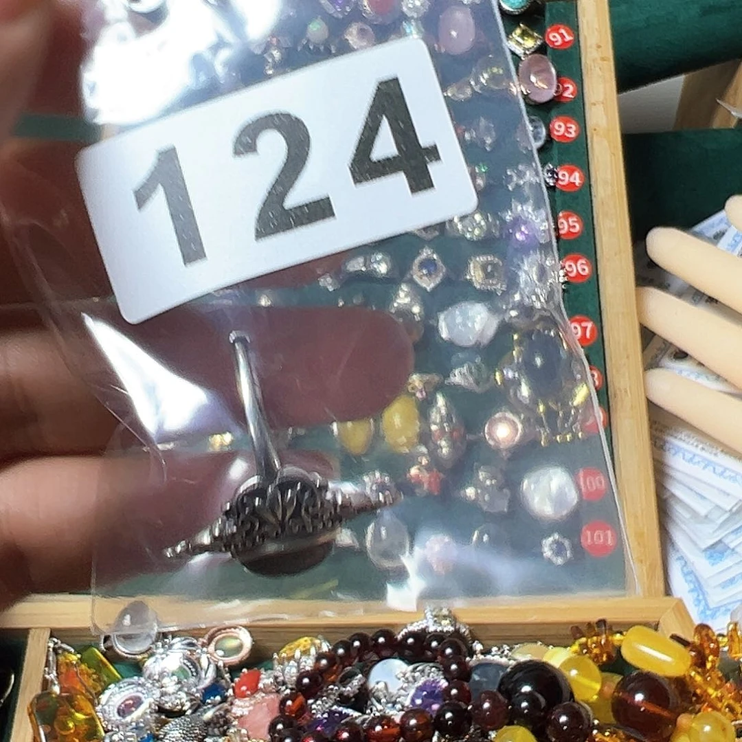 欧泊戒指银S925镶嵌羊***哒