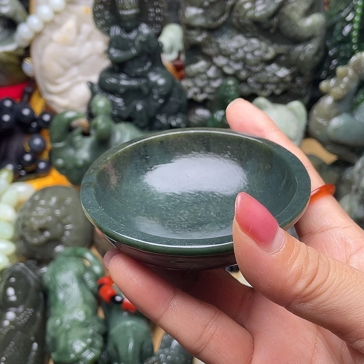 硬***汉未镶嵌和田玉挂件