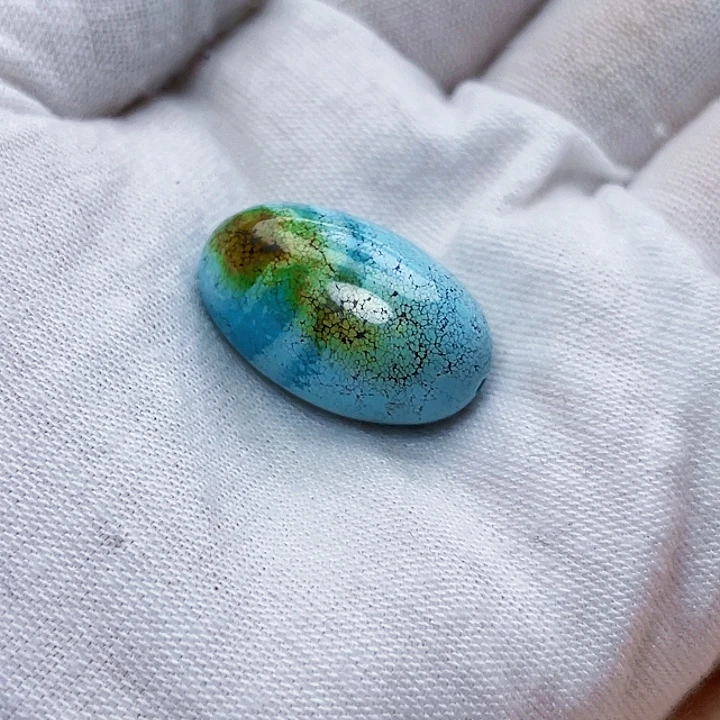 绿松石未镶嵌饰品