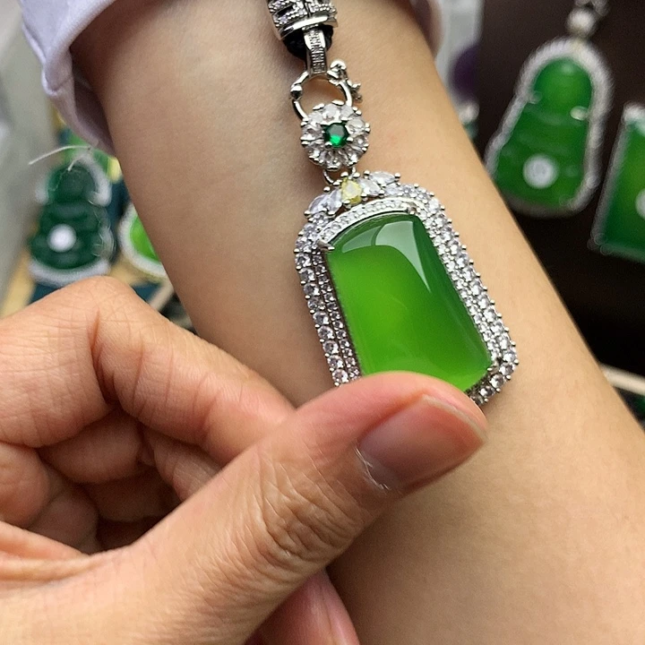 玛瑙/玉髓未镶嵌吊坠