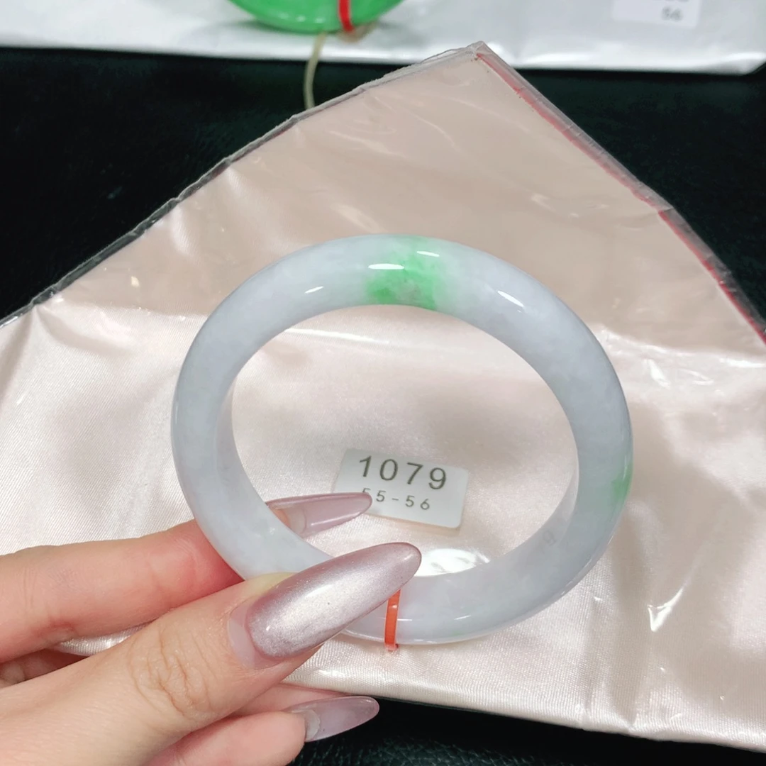 翡翠未镶嵌手镯1079-04