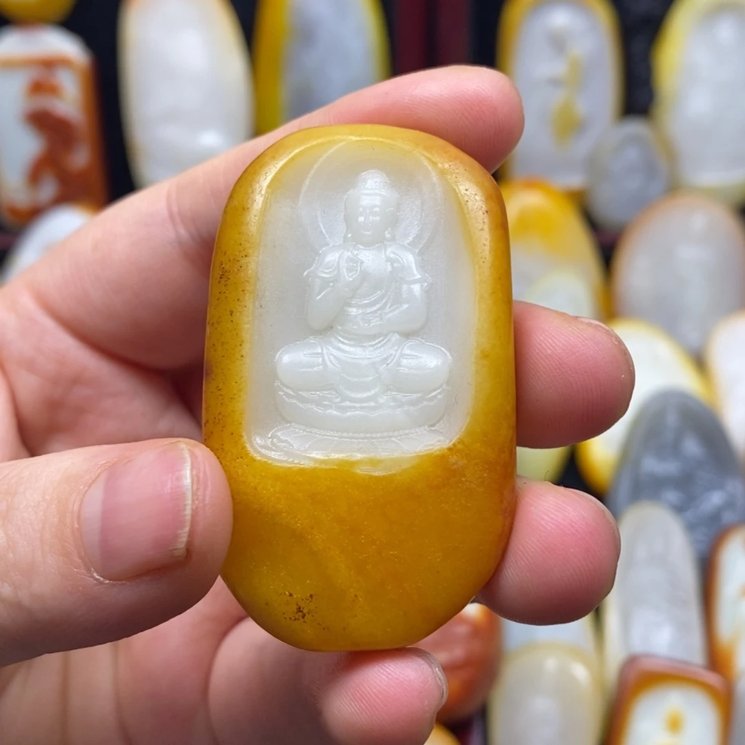 无***姐和田玉未镶嵌颈饰