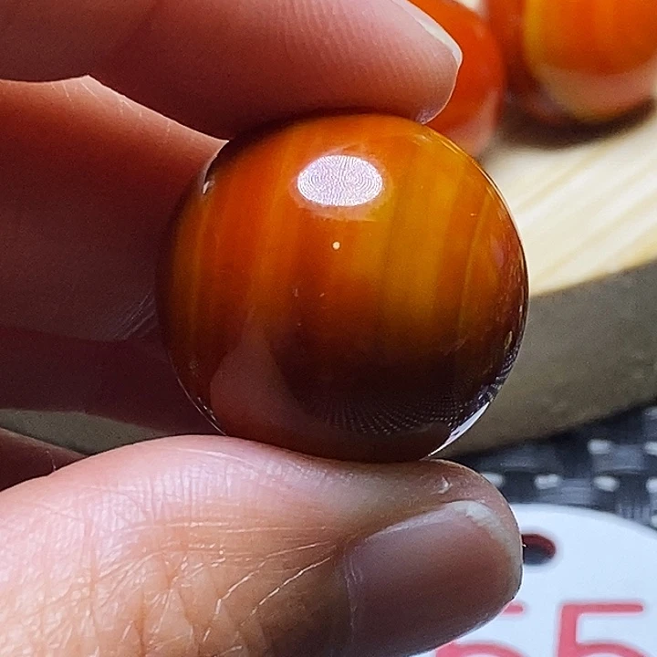 布***猪玛瑙/玉髓未镶嵌颈饰