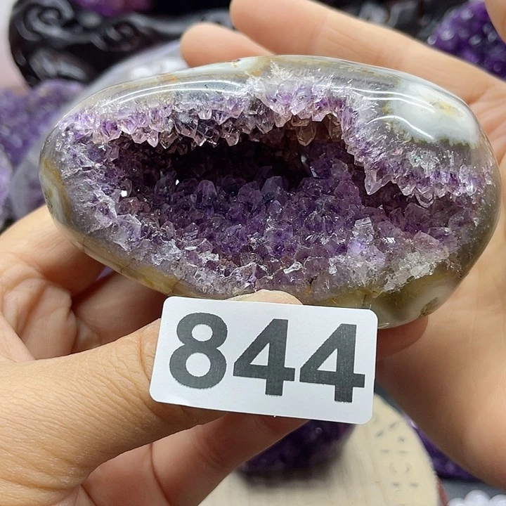 未镶嵌水晶大型摆件（非配饰）