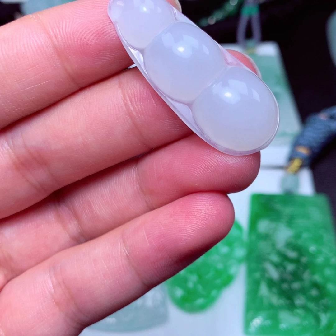 颈饰未镶嵌翡翠天然A货翡翠