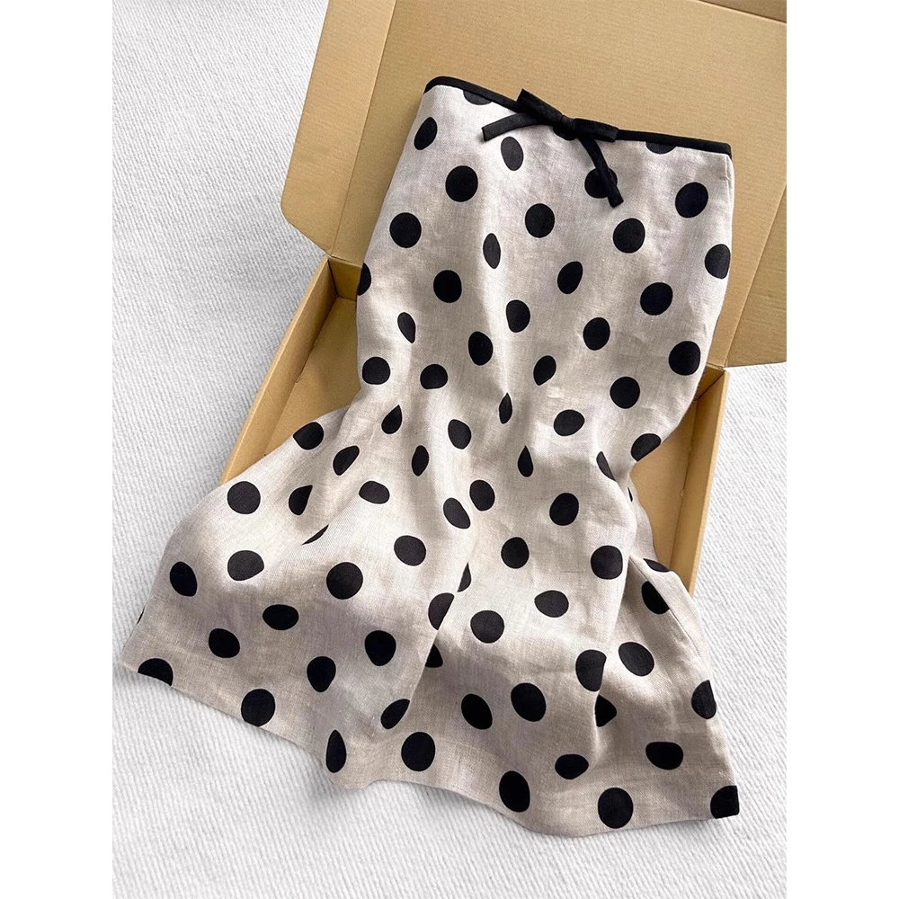 气质好的想转圈圈！波点半身裙女今年流行a字裙高腰巨显瘦好看裙子