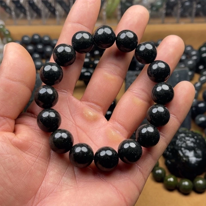 和田玉未镶嵌手串