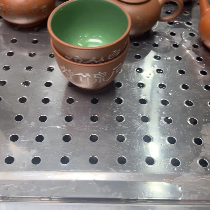 紫砂杯子虎施釉杯子