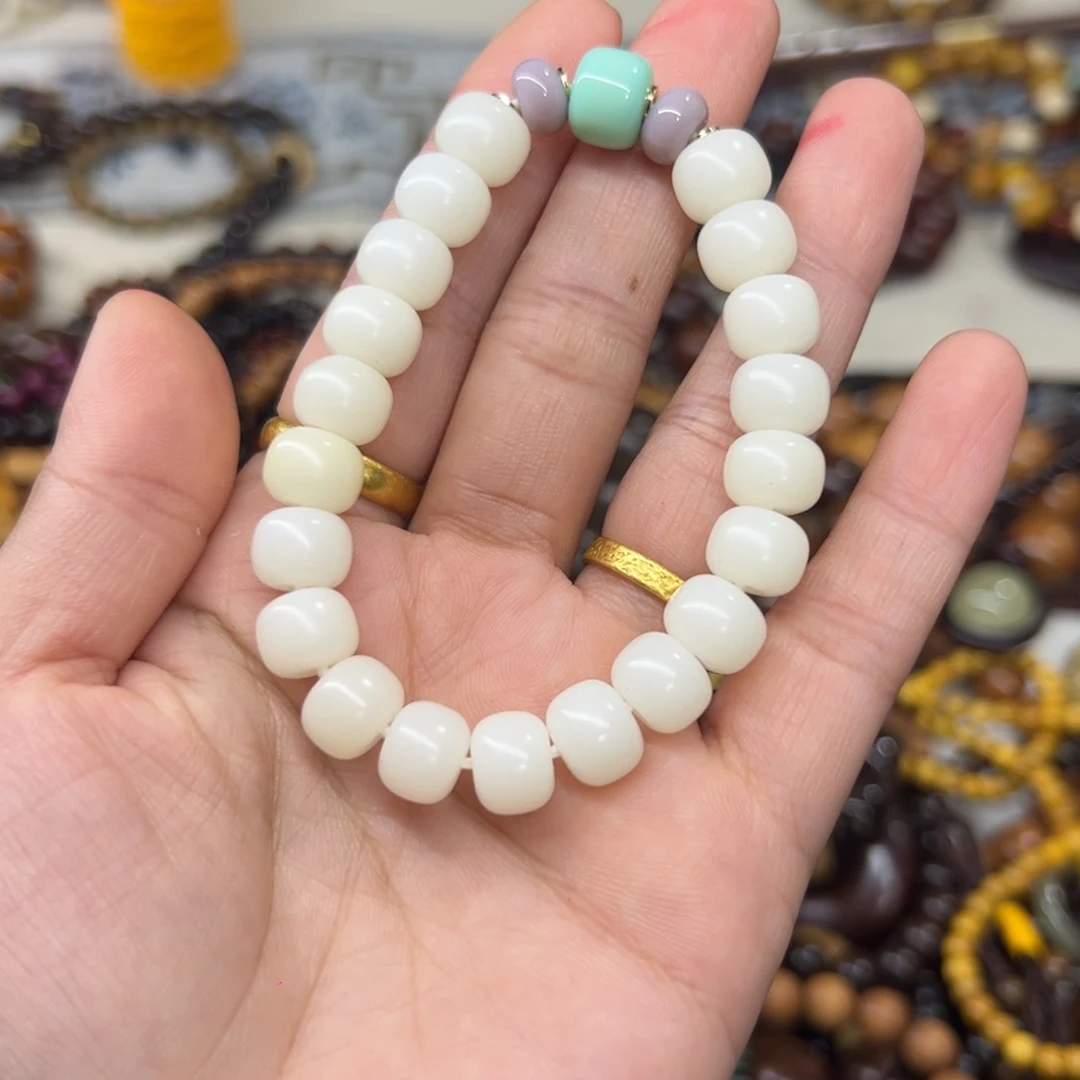 无事牌维腊木（绿檀）