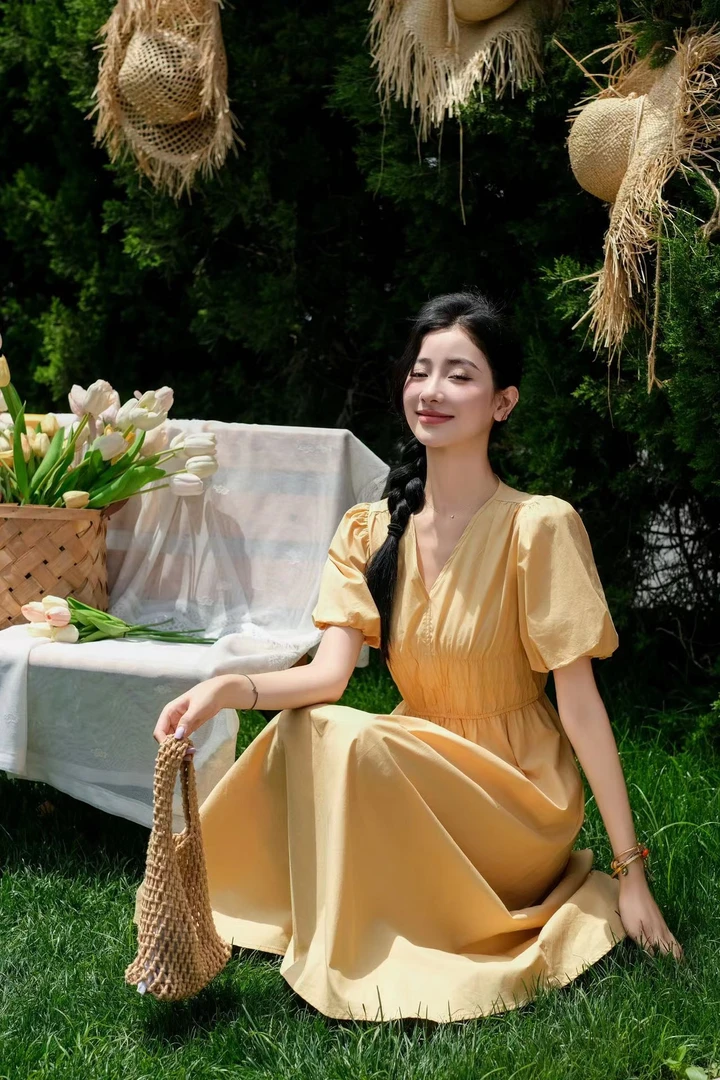 邹先森25870-30夏季松紧腰显瘦气质连衣裙法式领仙女复古长款