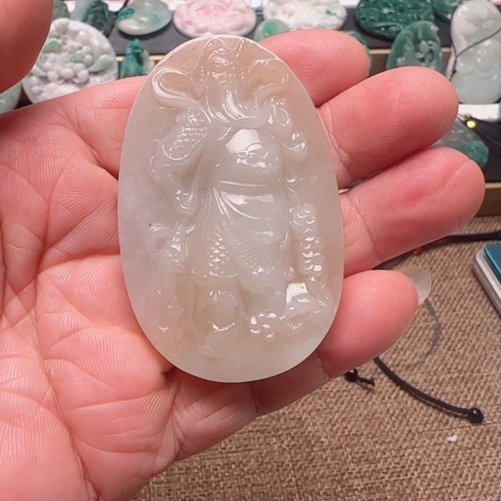 独山玉未镶嵌颈饰